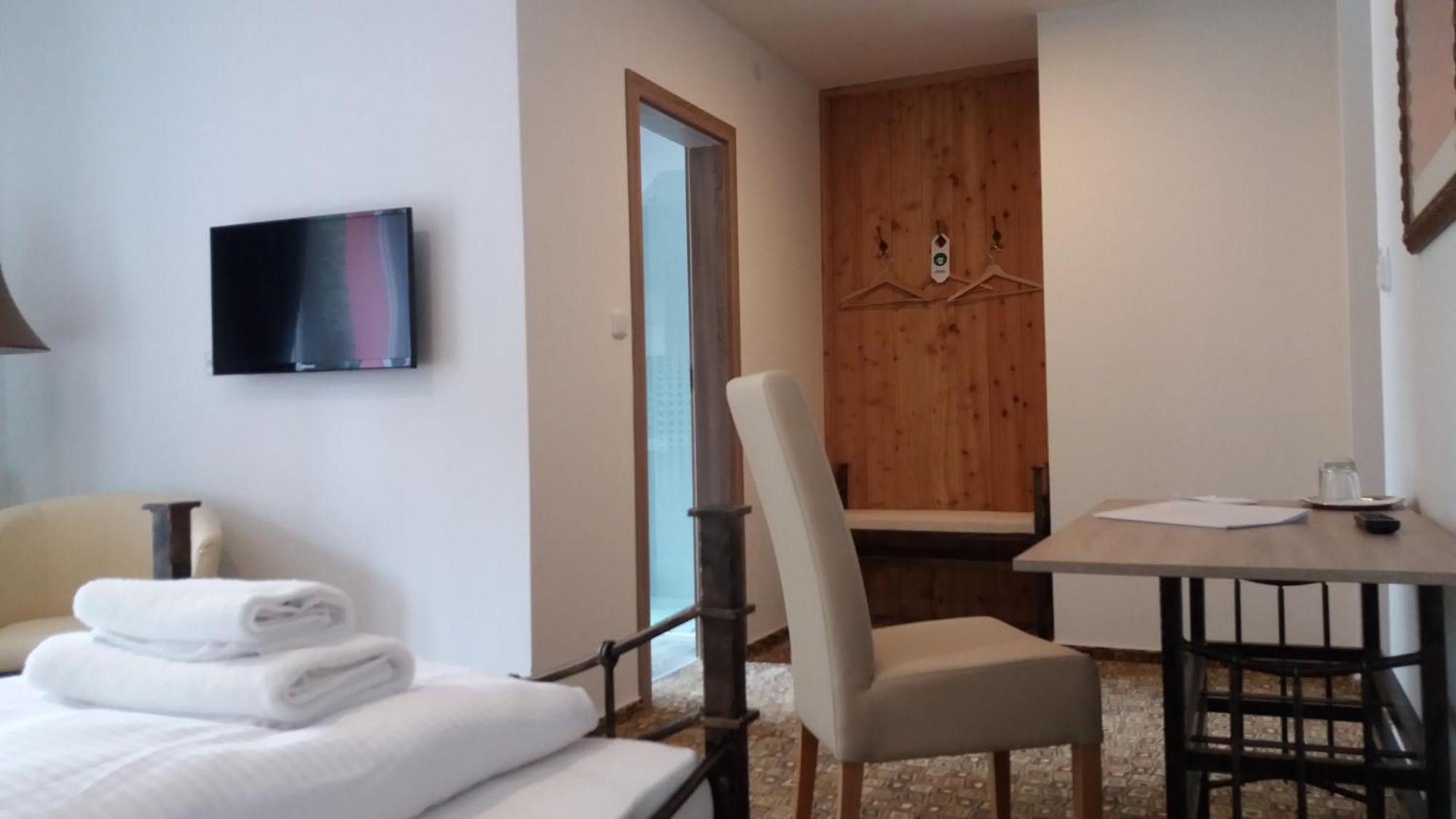 Hotel Bouczech Lipno nad Vltavou Εξωτερικό φωτογραφία