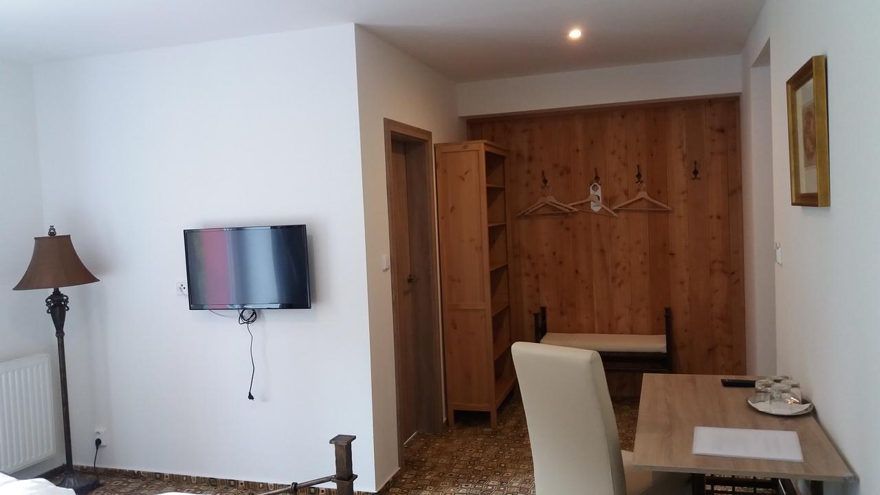 Hotel Bouczech Lipno nad Vltavou Εξωτερικό φωτογραφία
