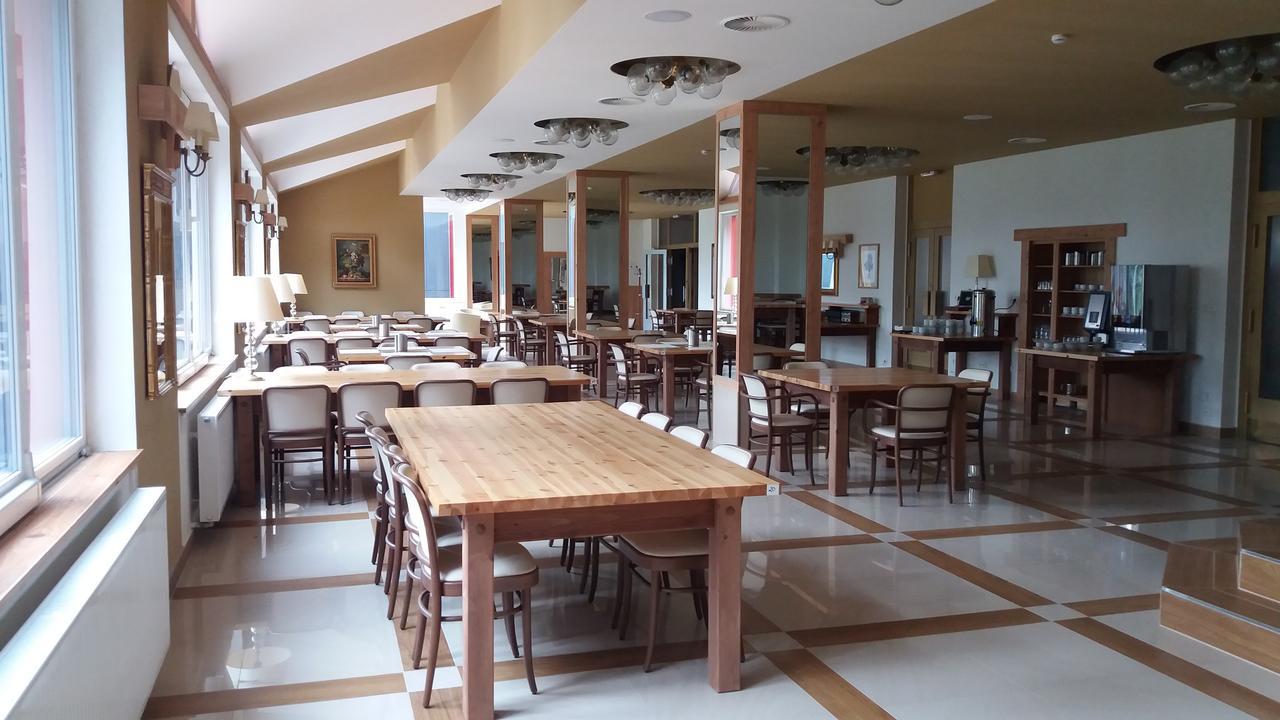 Hotel Bouczech Lipno nad Vltavou Εξωτερικό φωτογραφία